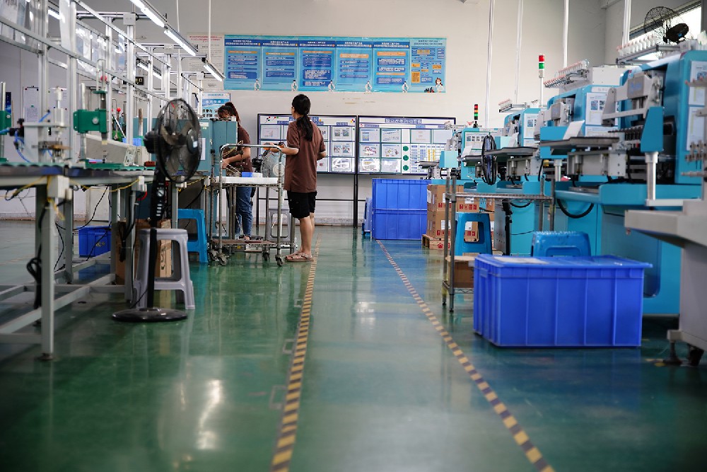 廠(chǎng)區(qū)車(chē)間